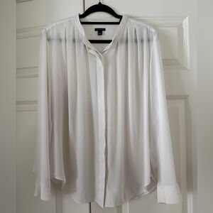 Ann Taylor Elegant Pleated White Blouse Size Large